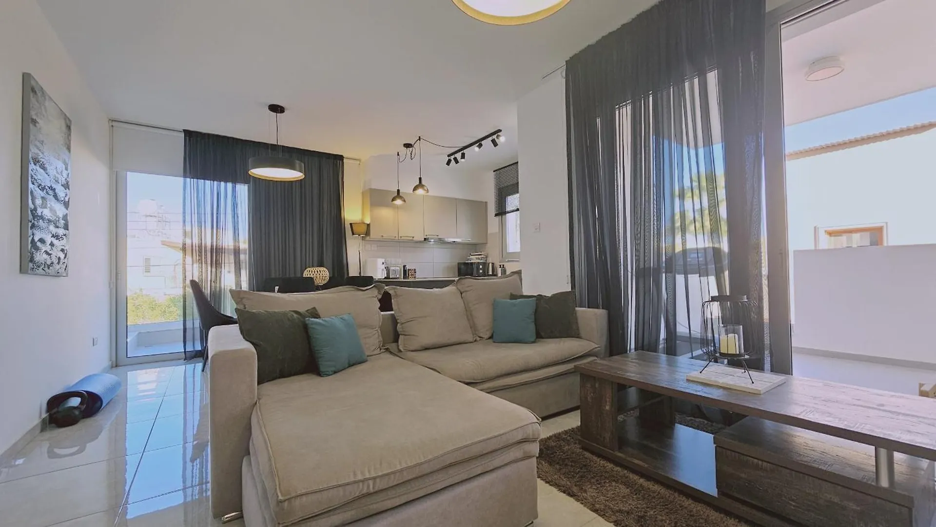 Stay Digital Den Apartment Larnaca Cyprus